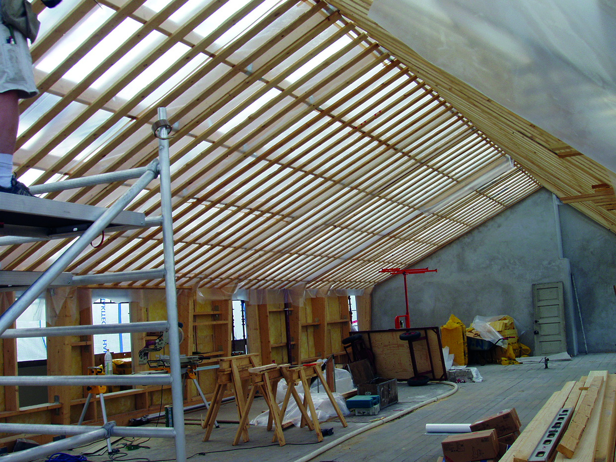 Dampspærre under montering. 