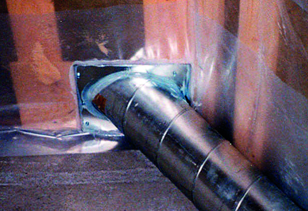  Dampspærre ved gennemføring.