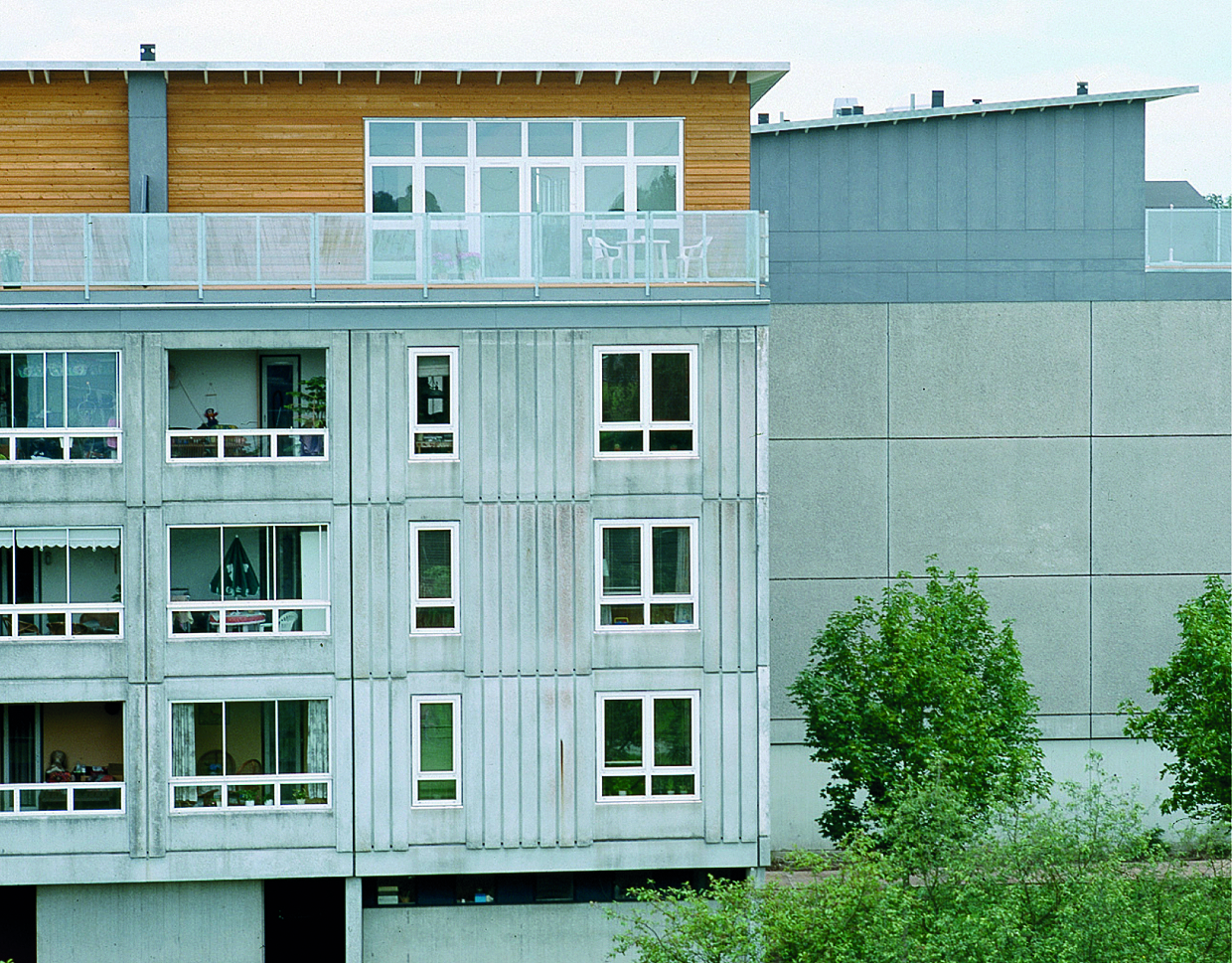 Ny etage på eksisterende byggeri med fladt tag.